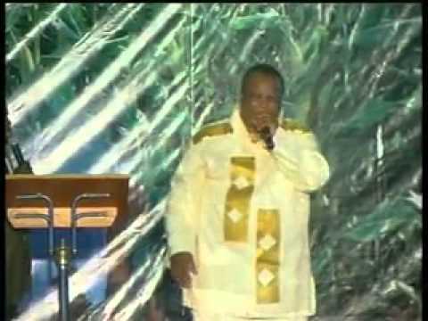 Apostle Andrew Wutawunashe In 2013