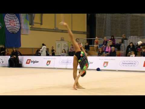 Biliana Pisova rope 6 Dec 2014 Ljubljiana