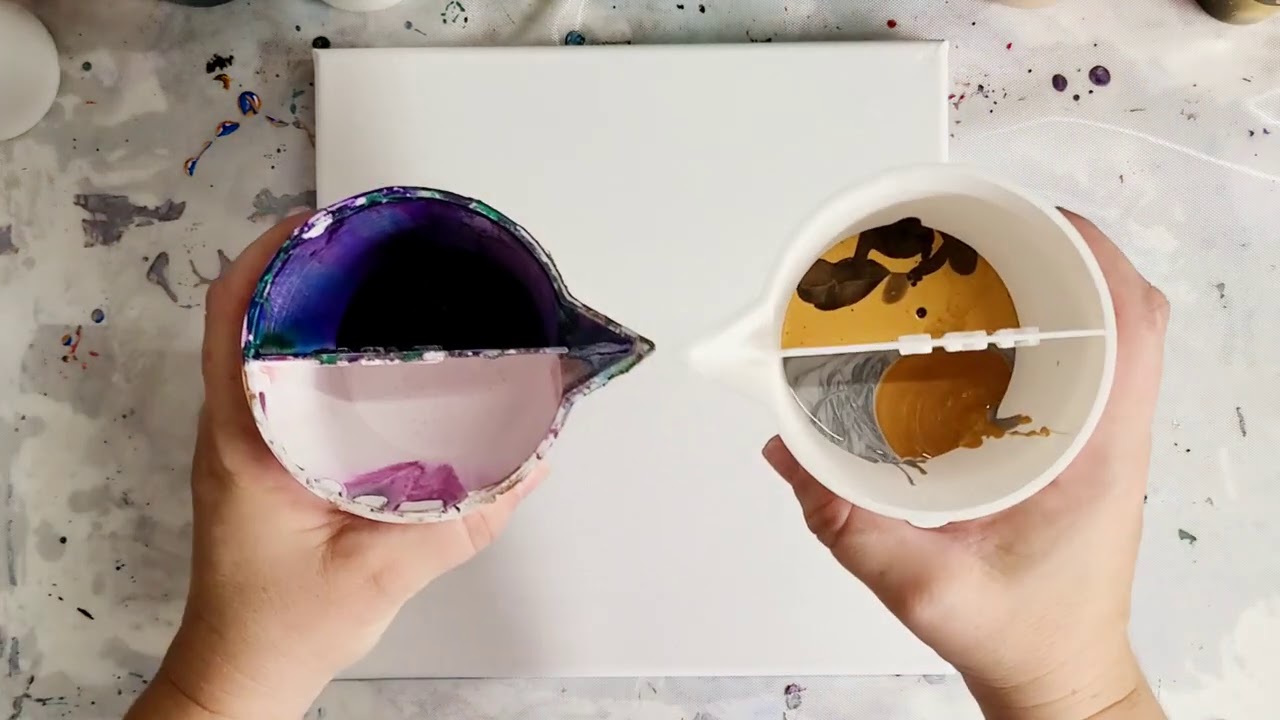 Infinity pour fluid art technique with 2 split cups!