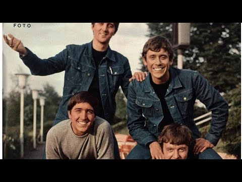 The Swinging Blue Jeans - Don't Make Me Over (1966)