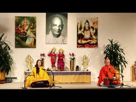 Satsang - Kirtan, Mantra und Arati mit Sukadev - Yoga Vidya Ashram Live 7:00 Uhr 15.11.2021