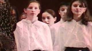 preview picture of video 'Chór dziecięcy Zespołu Szkół w Filipowie w Filharmonii Białostockiej'
