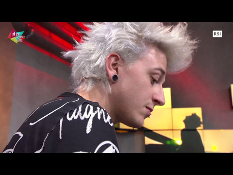 Il pianista Davide Locatelli suona... di tutto e di più! (#CELAPOSSOFARE)