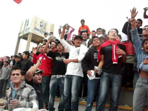 "Banda del Pelicano" Barra: La Banda del Pelícano &bull; Club: Unión Huaral