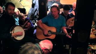 Irish music session at Fountain Bar