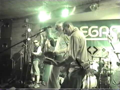 Marxova Tchýně - Marxova Tchyně Marley Full Koncert