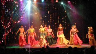 taniec  formacji Shake a leg