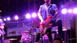 Runaway- Artist Vs Poet