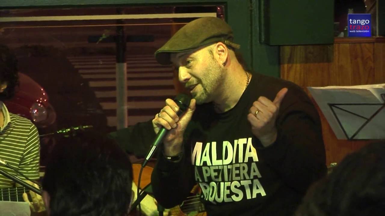 Acho Estol y Hernán Cucuza Castiello - "Comodín"