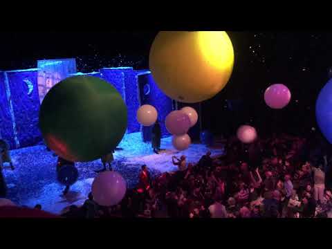 Slava's Snowshow: sketch final