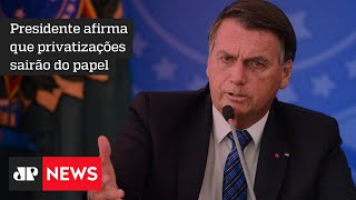 Bolsonaro nega crise na Petrobras, afaga Guedes e dá largada em privatização da Eletrobras