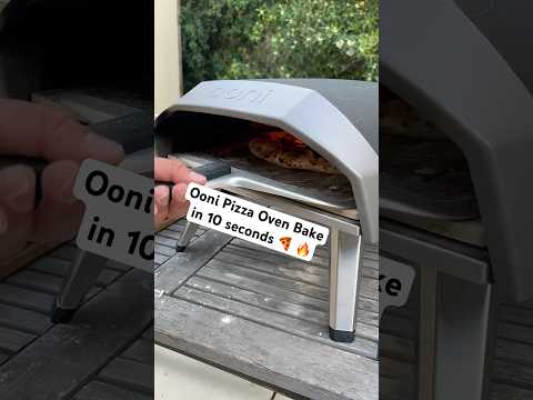 Ooni Pizza Oven in Action 🍕🔥👨🏽‍🍳 (Full Bake in 10 Seconds!) | Backyard Pizza Lab