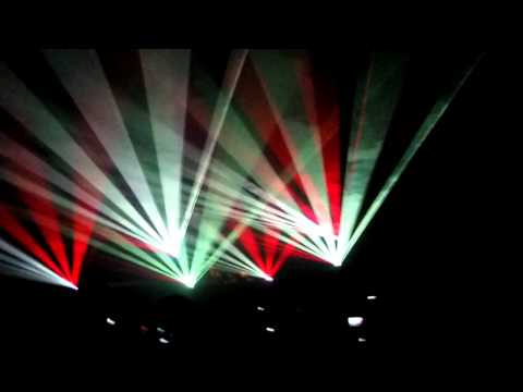 Axwell vs. R.E.M. - 'Heart Is Religion' @ O2 Apollo, Manchester (27th May 2010)