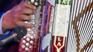 RAMON AYALA y ELISEO ROBLES..  (Enero, 2017) ..Mujer Paseada.