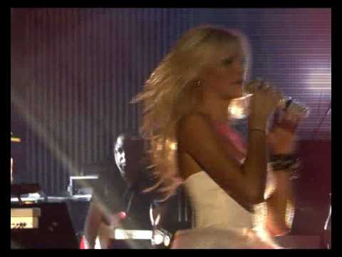 Natali Thanou Live at Opera Performing Womanizer