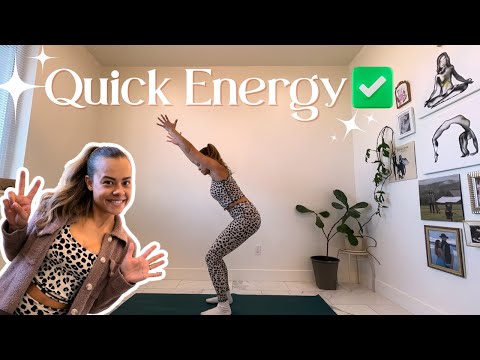 7-Minute Yoga to Boost Energy | Perfect for Work-From-Home Days 