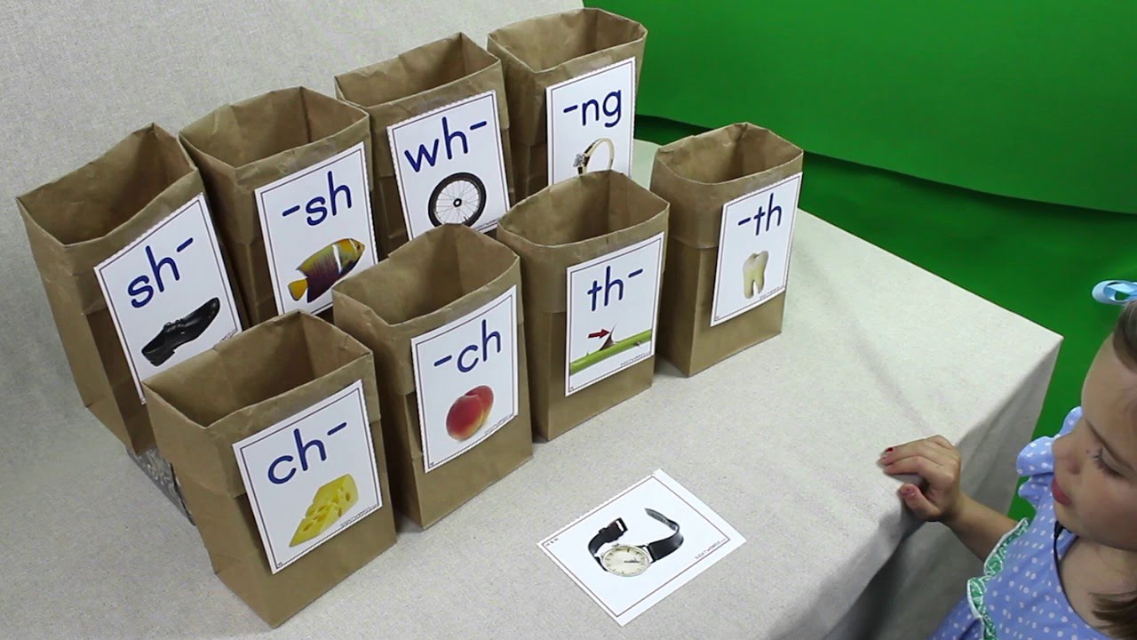 Digraphs: Sorting Sacks