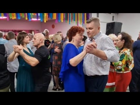 Super ostatki w Domu Kultury w Zwoleniu,zjechali miłośnicy kapeli Stąporkowskiej z całej Polski.