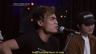 Download lagu charly van houten feat angga candra. Aku terjatuh mp3 Download lagu charly van houten feat angga candra. Aku terjatuh mp3