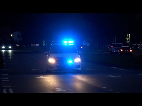 P1, Politie Noodhulp B-Klasse naar onbekende melding in Leeuwarden