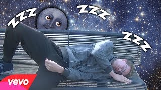 &quot;Laat me slapen&quot; PARODIE (The chainsmokers - Closer)