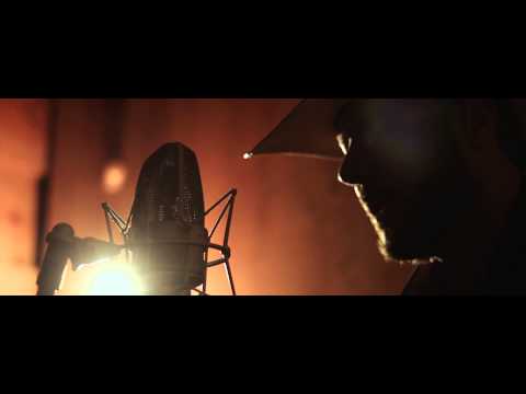 MANUTTI - O Astronauta de Mármore | Dois