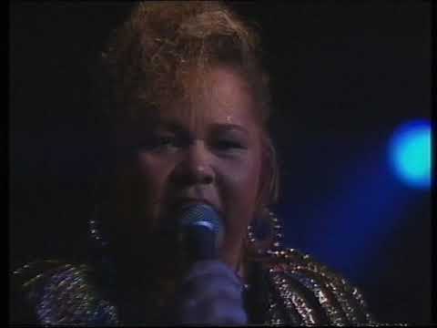 Etta James  - Tell Mama  -  LIVE @ The Montreaux Jazz Festival  1989.
