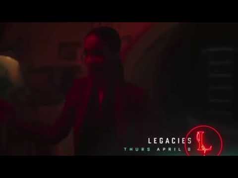 Jughead Tries to Get Rid of His Writers Block & Hallucinates Betty and Jessica ||Reinhart Roleplays