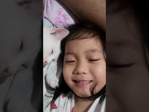 KEZIAH loves Cat