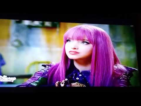 Arm wrestling Uma vs Mal-Decendents