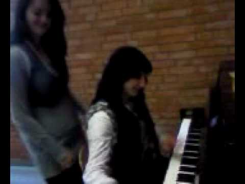 funda/busra ve piano2