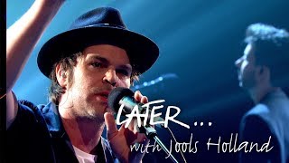 Supergrass’ Gaz Coombes makes his Later… solo debut performing Deep Pockets