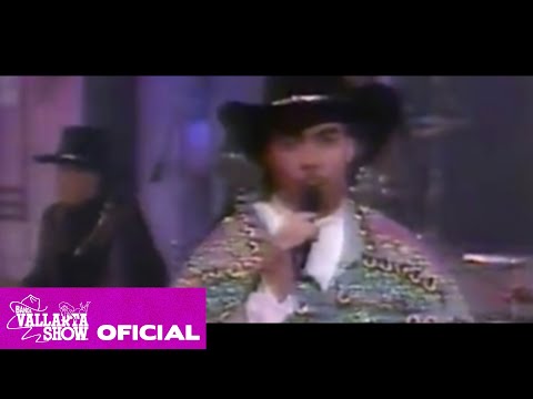 Banda Vallarta Show - Esa Chica Me Vacila (Siempre en Domingo)