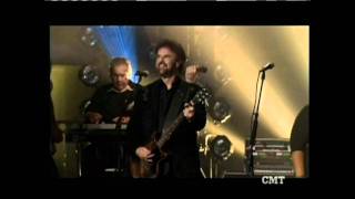 38 Special &amp; Trace Adkins perform together Muddy Water (HD)