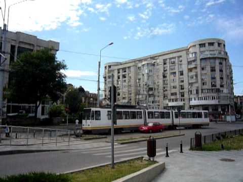 Bucuresti: piata Sf. Vineri, tramvai 056