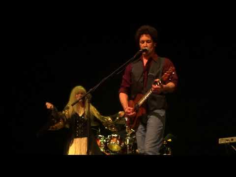 "Rumours" performs "Gold" by John Stewart, Stevie Nicks & Lindsey Buckingham.
