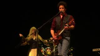 &quot;Rumours&quot; performs &quot;Gold&quot; by John Stewart, Stevie Nicks &amp; Lindsey Buckingham.