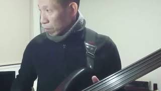 Video thumbnail for Piezo pickup sounds on fretlessbass (ibanez SRF705-BBF) by Yosh Ishi