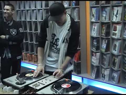 DJ 108 Скретч мастер класс. Октябрь 2007г.