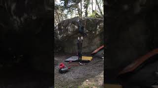 Video thumbnail of Le Biceps Mou, 7b. Fontainebleau