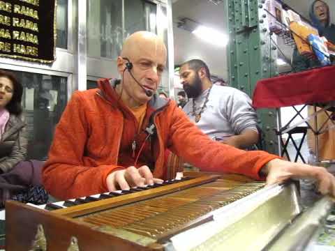 New York's Harinama 11-18-18  (with Damodarastakam)