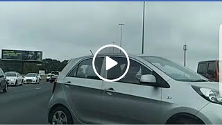 preview picture of video 'Motorists turning back on N12 West | G4S Cash-in-Transit heist | Road block causing major traffic'