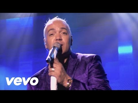 Belo - Pedacinhos (Bye Bye So Long) / Um Dia, um Adeus (Vídeo Ao Vivo)