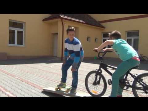 Clasa a V-a A - Mannequin Challenge 4