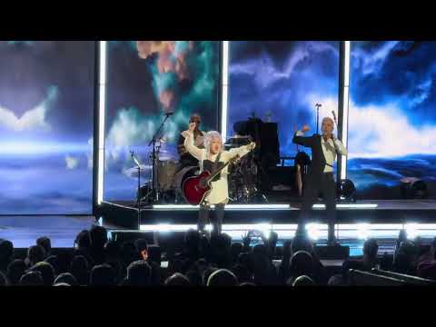 Cyndi Lauper - Sisters of Avalon - Girls Wanna Have Fun Farewell Tour - Cincinnati, OH