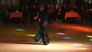 Mariano Otero e Alejandra Heredia a Catania il 10-12-2010 (03).mp4