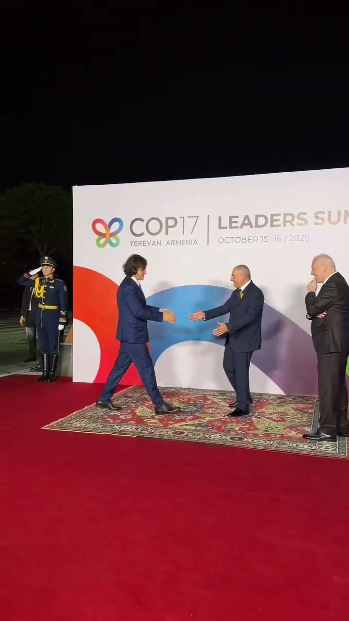 Փաշինյանն ու Խաչատուրյանը դիմավորել են COP 17-ի շրջանակում Առաջնորդների գագաթնաժողովի մասնակիցներին