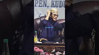 Download lagu Gus MIFTAH || KEPALA BESAR BUKAN BERARTI SOMBONG mp3