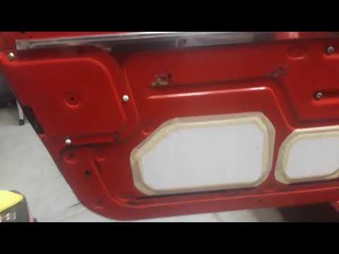 How to remove Jeep Wrangler YJ door panels