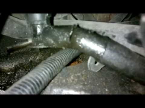 BMW E46 323CI M52 crank case valve vacum leak caused P0173 P0170